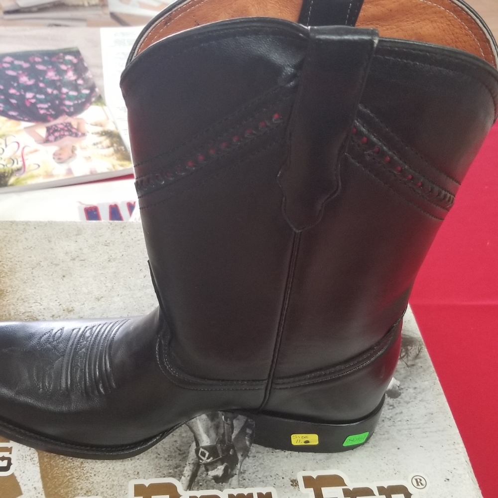Cowboy boots - Picture 2 of 2